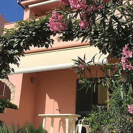 Apartment Sardegna 16 *